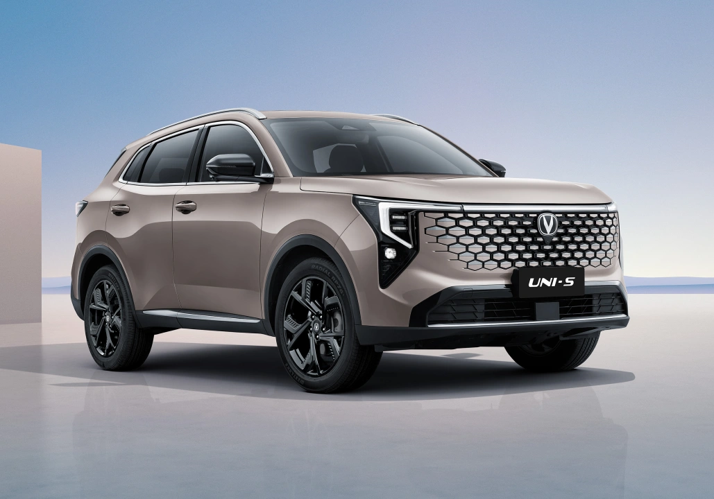 Changan UNI-S I Рестайлинг
